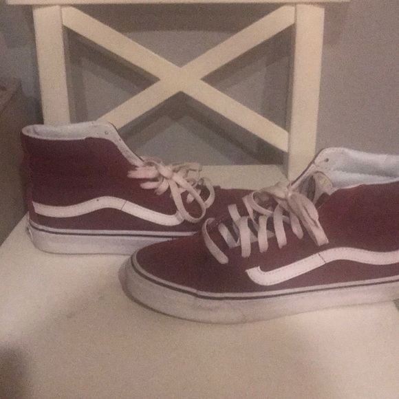 Sneakers - Picture 4 of 6